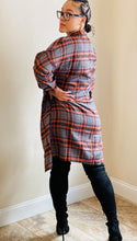 Load image into Gallery viewer, Long plaid flannel
